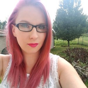 Meet your Posher, Christa